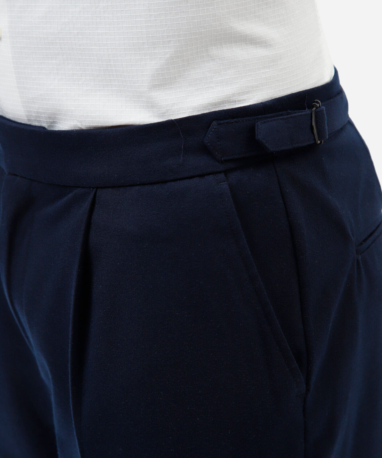 calça slim de alfaiataria masculina com fivela azul