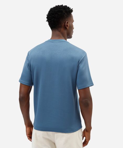 camiseta masculina com viscose gola henley manga curta azul