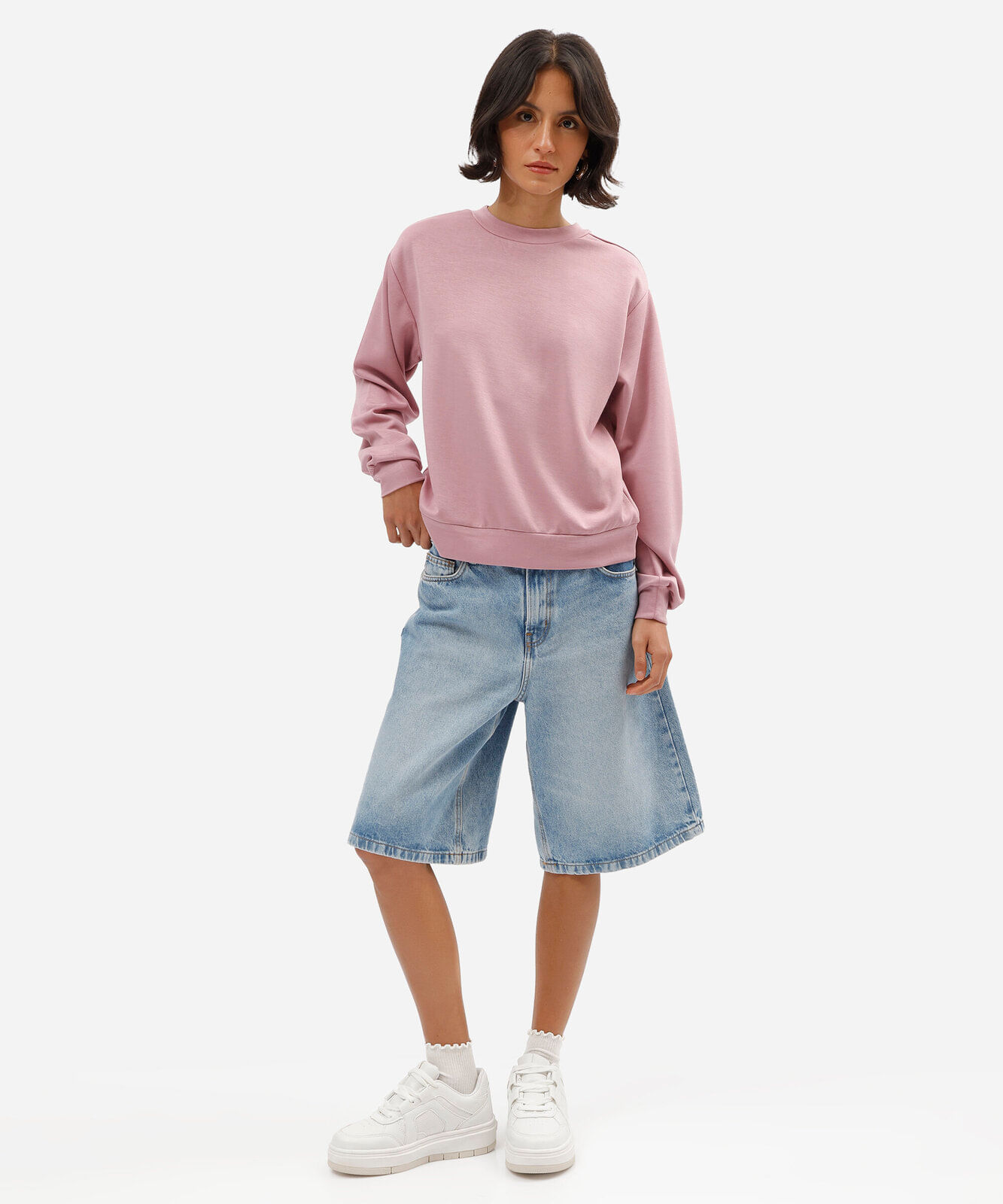 blusão básico alongado feminino de moletom com recorte rosa