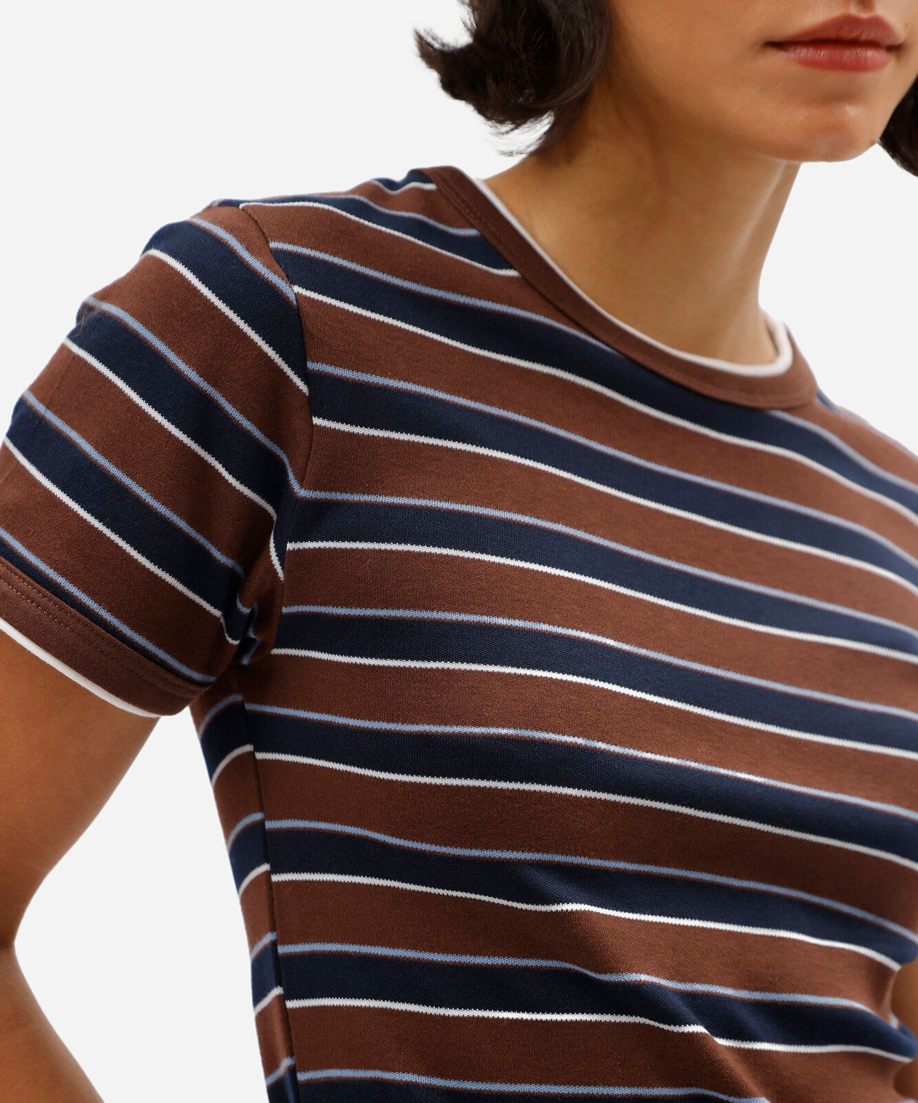 camiseta baby look feminina com algodão manga curta listrada marrom