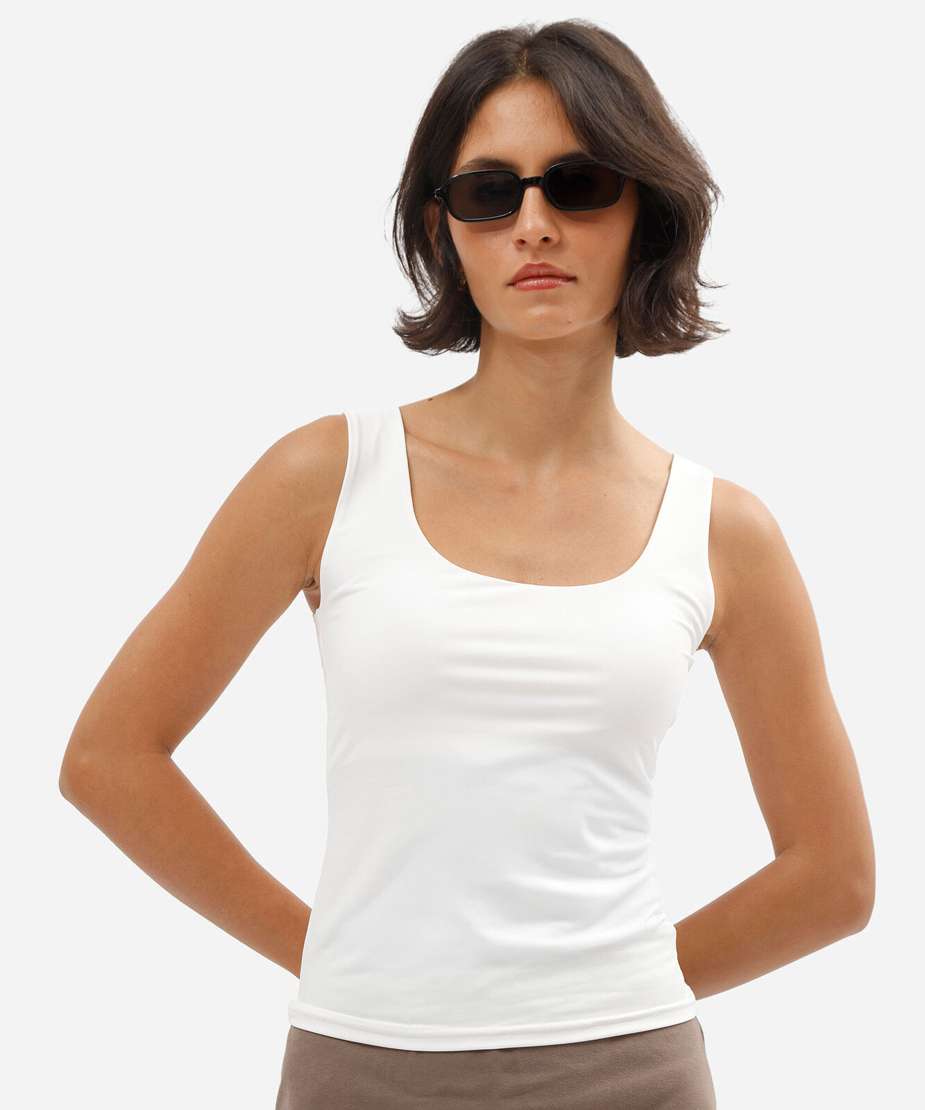 regata básica feminina de poliamida decote quadrado off white