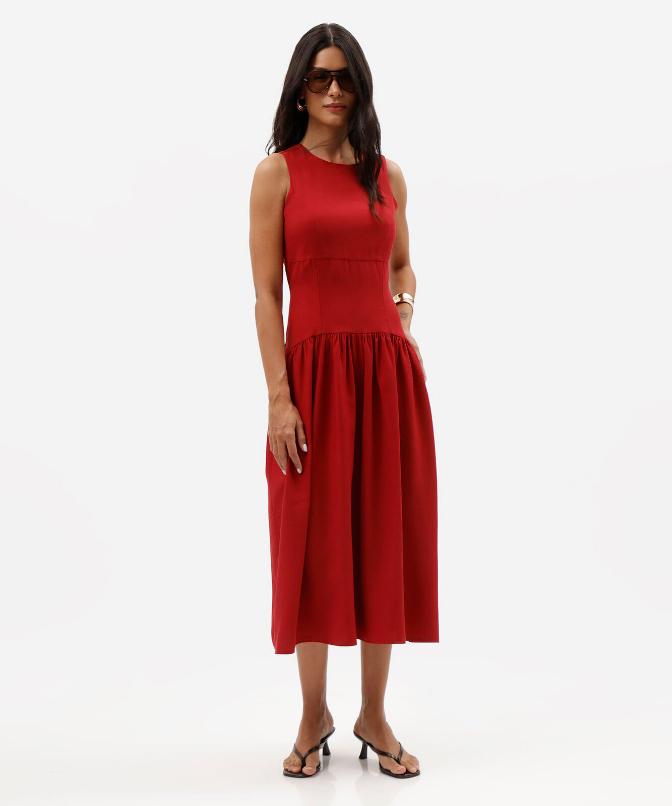 vestido midi feminino com viscose e recortes vermelho