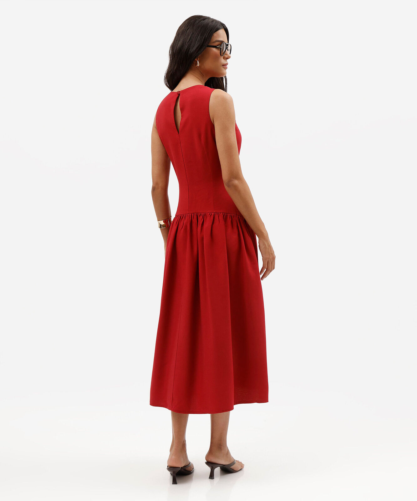 vestido midi feminino com viscose e recortes vermelho