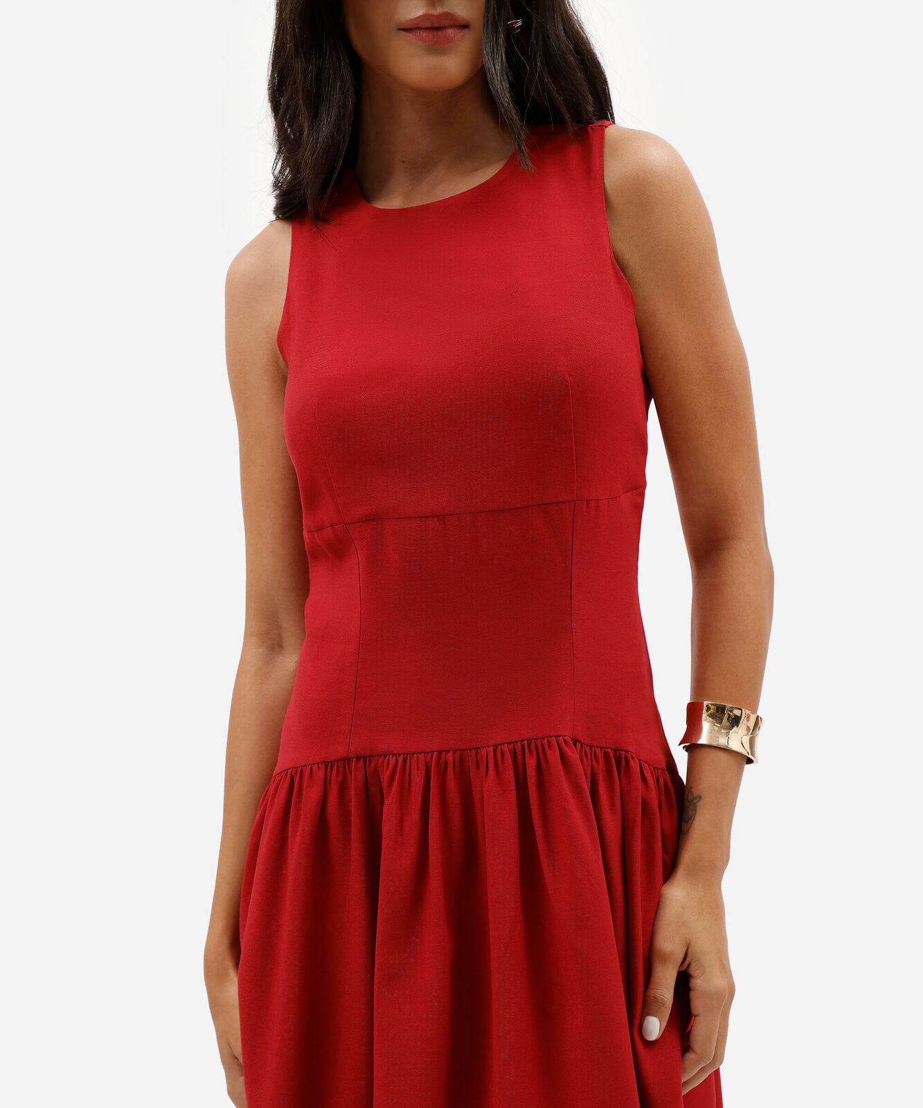 vestido midi feminino com viscose e recortes vermelho