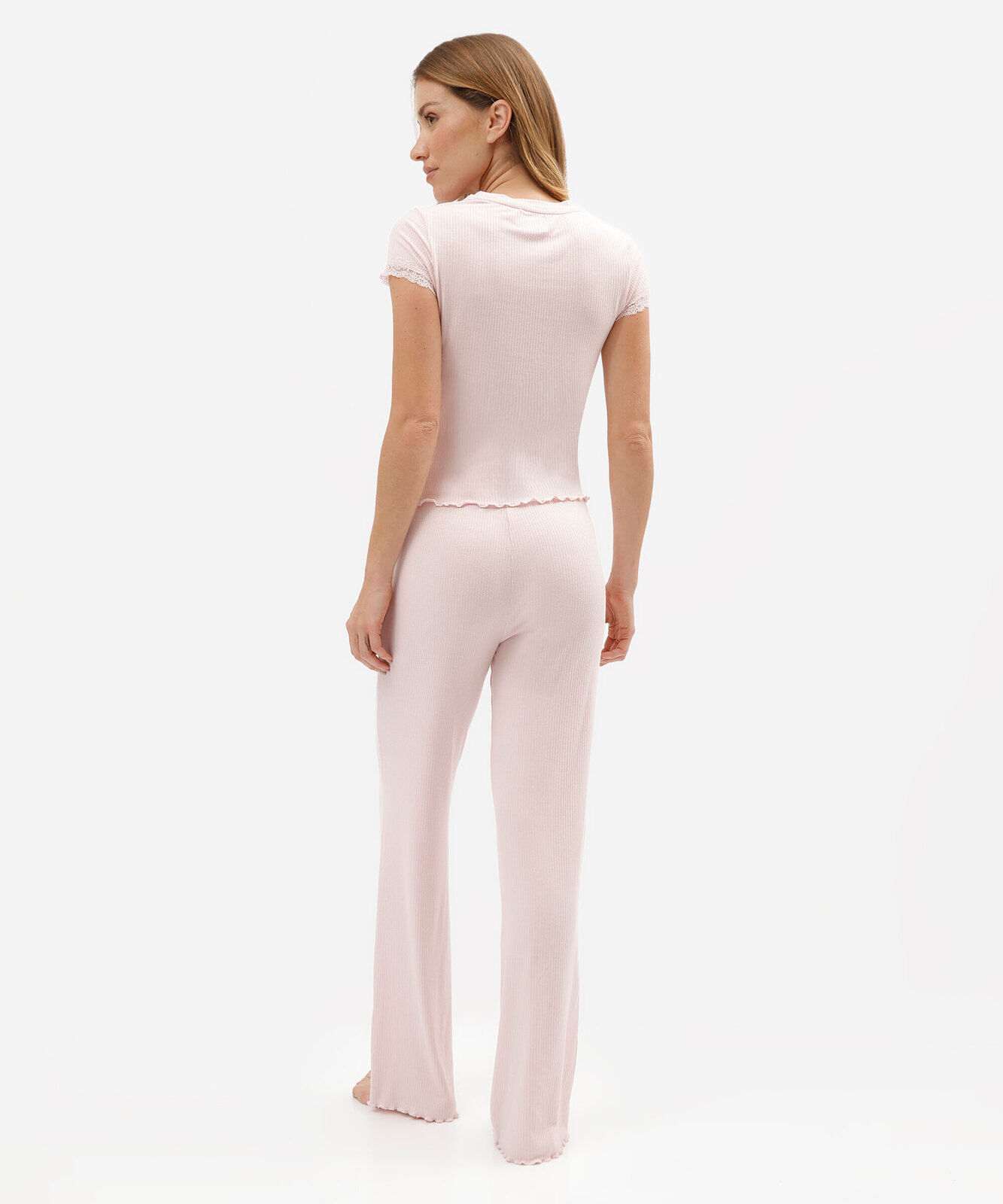pijama longo feminino de viscose canelado com frufru rosa