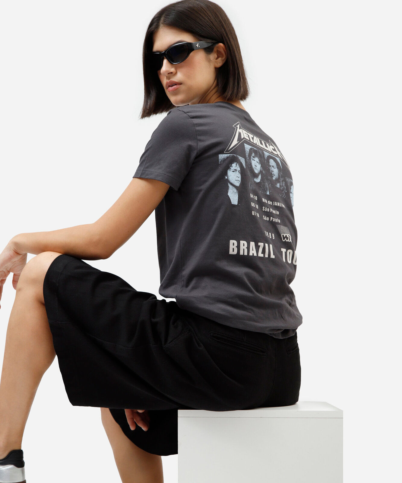 camiseta feminina de algodão manga curta metallica cinza