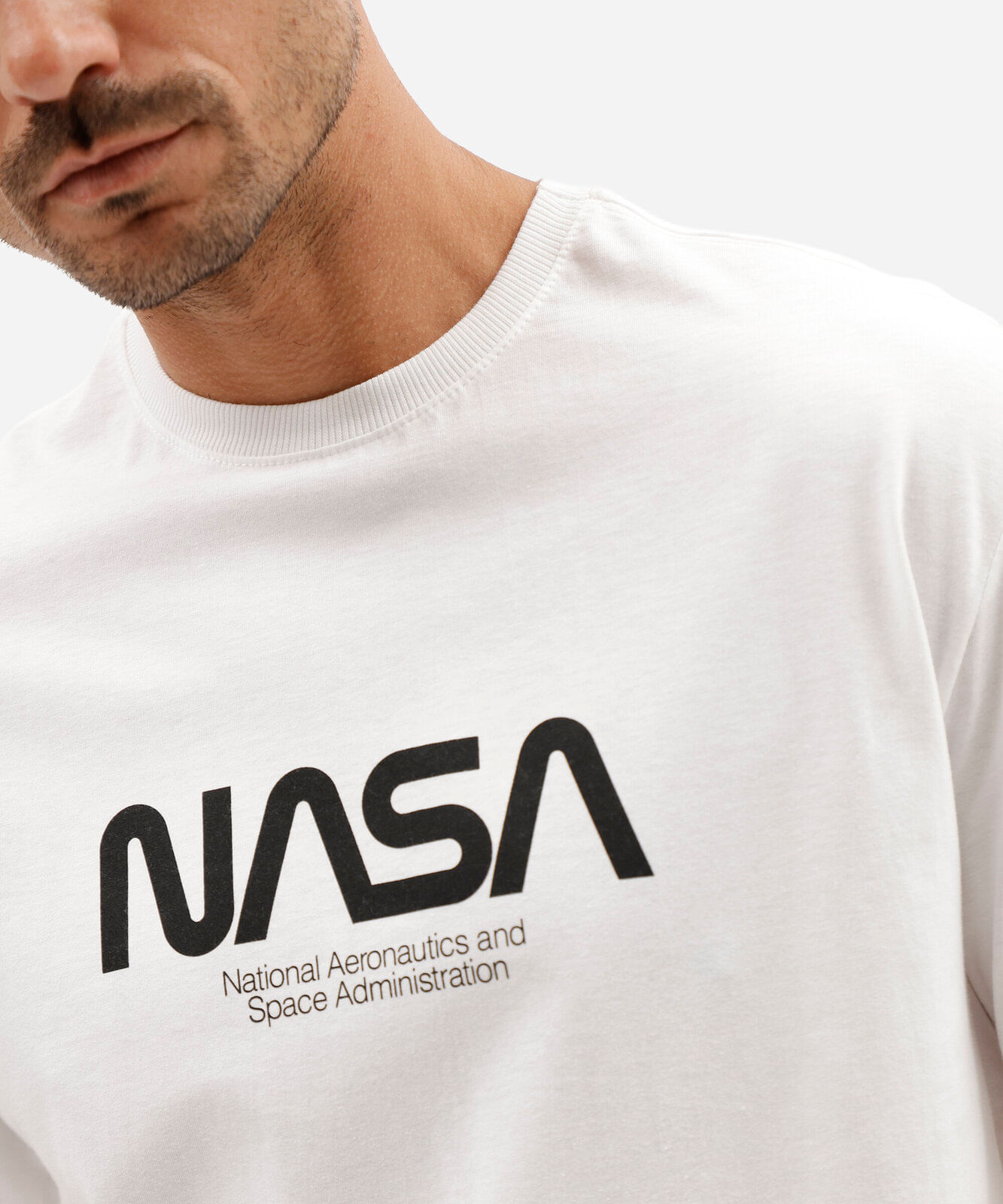 camiseta masculina de algodão manga curta nasa off white