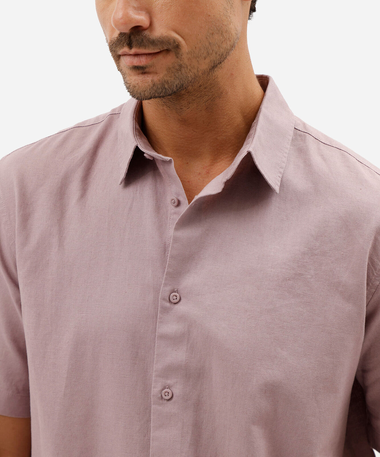 camisa comfort masculina com linho manga curta lilás