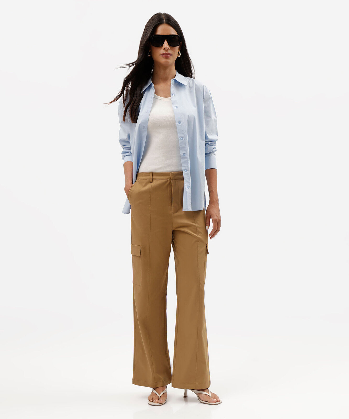 calça cargo feminina de alfaiataria cintura alta bege