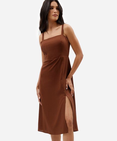 vestido midi com linho decote quadrado marrom