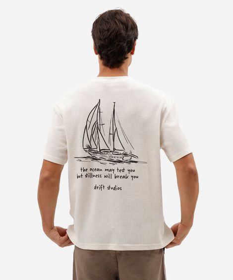 camiseta masculina com linho manga curta texturizada estampada bege