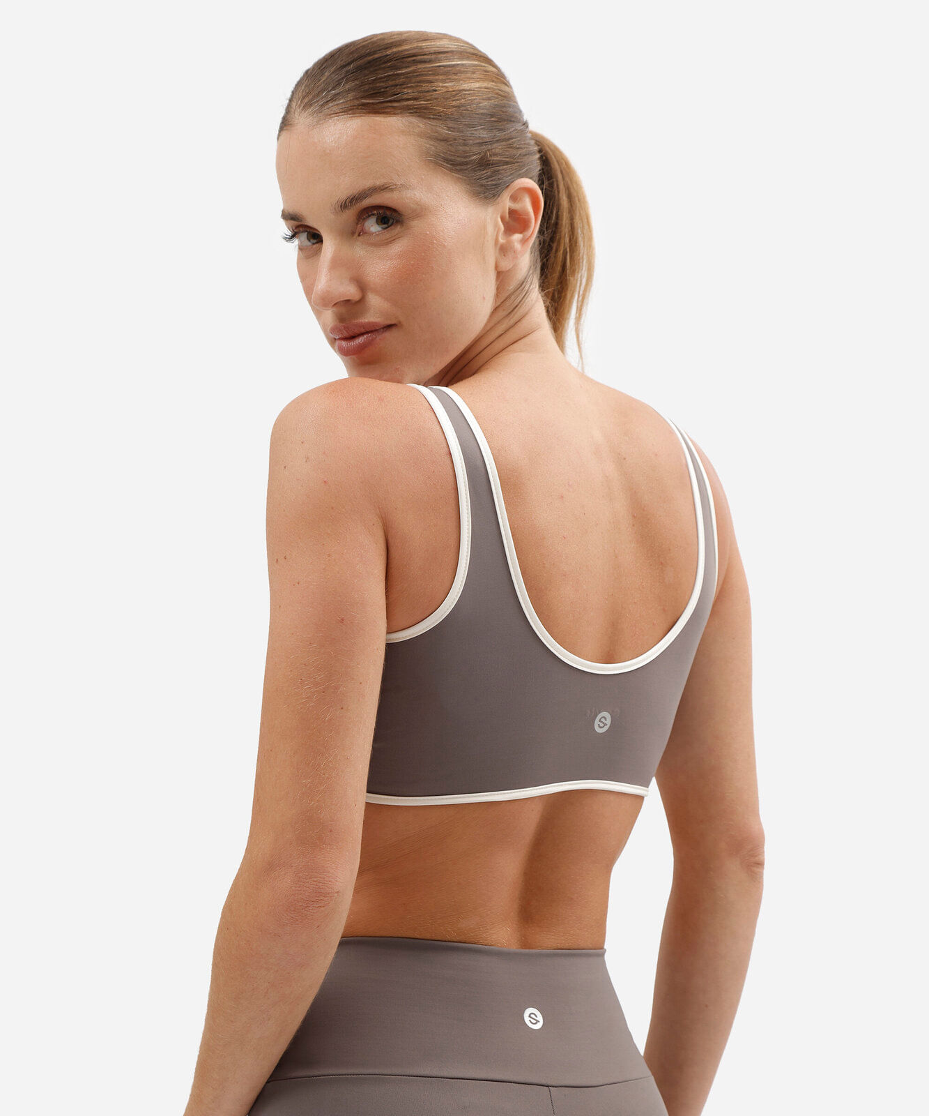 top esportivo feminino de poliamida com viés cinza