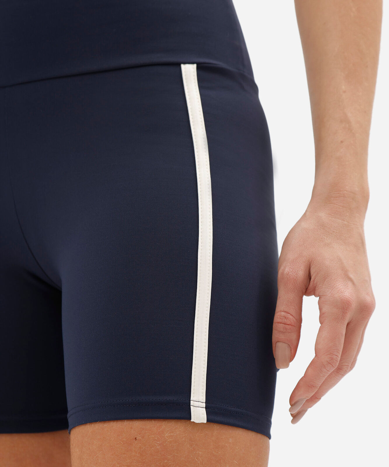 bermuda ciclista esportiva feminina de poliamida com viés azul