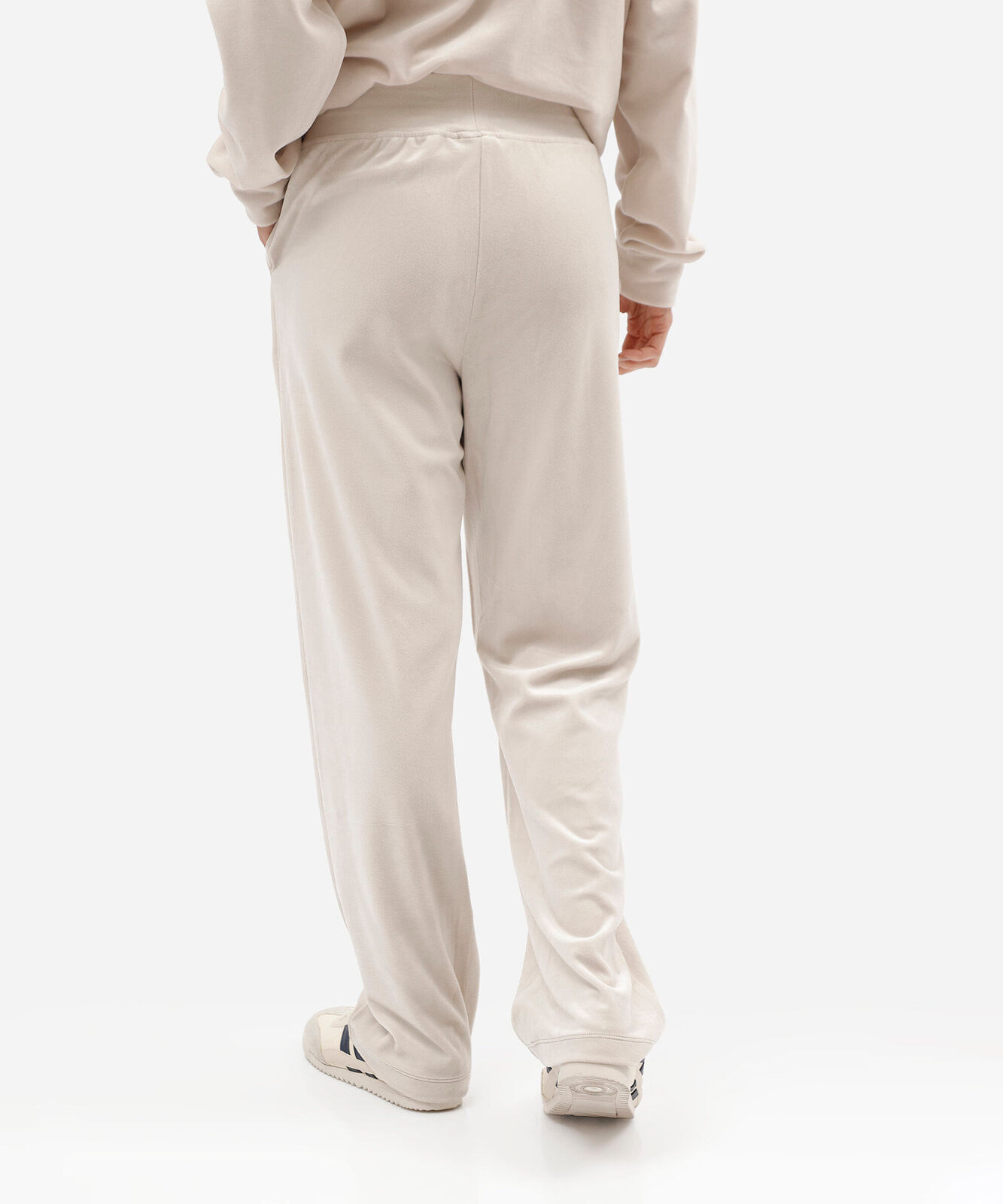 calça de plush reta esportiva cinza