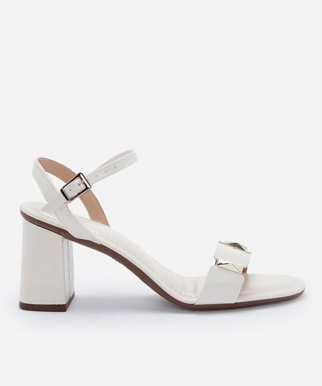 sandália feminina salto grosso com tachas off white