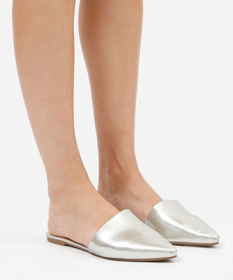 sapatilha mule de bico fino com brilhos dourado
