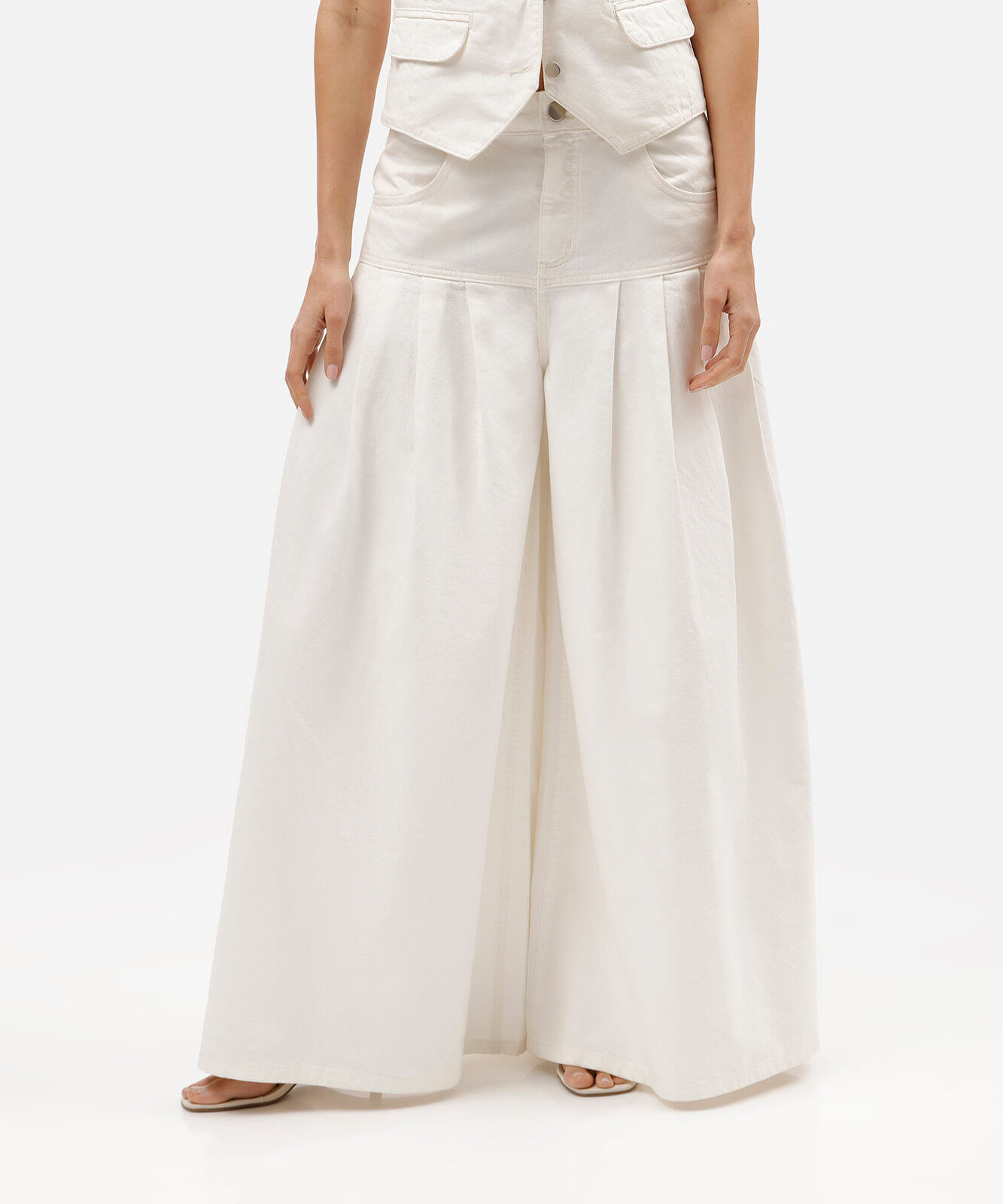 calça maxi pantalona feminina de sarja com pregas gustavo silvestre off white