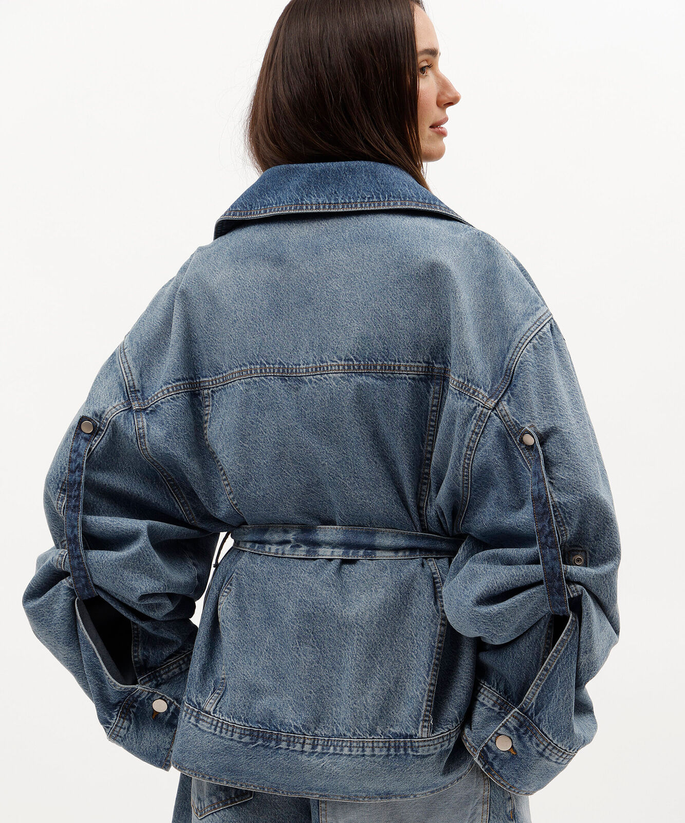 jaqueta oversized feminina jeans com faixa gustavo silvestre azul