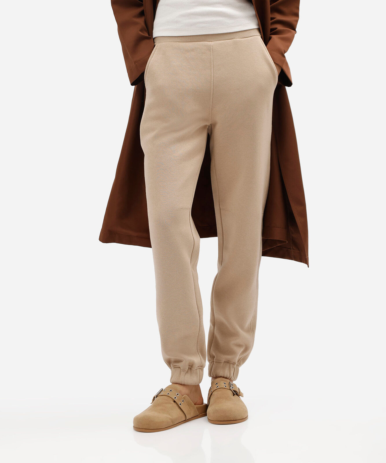 calça jogger feminina de moletom cós elástico bege