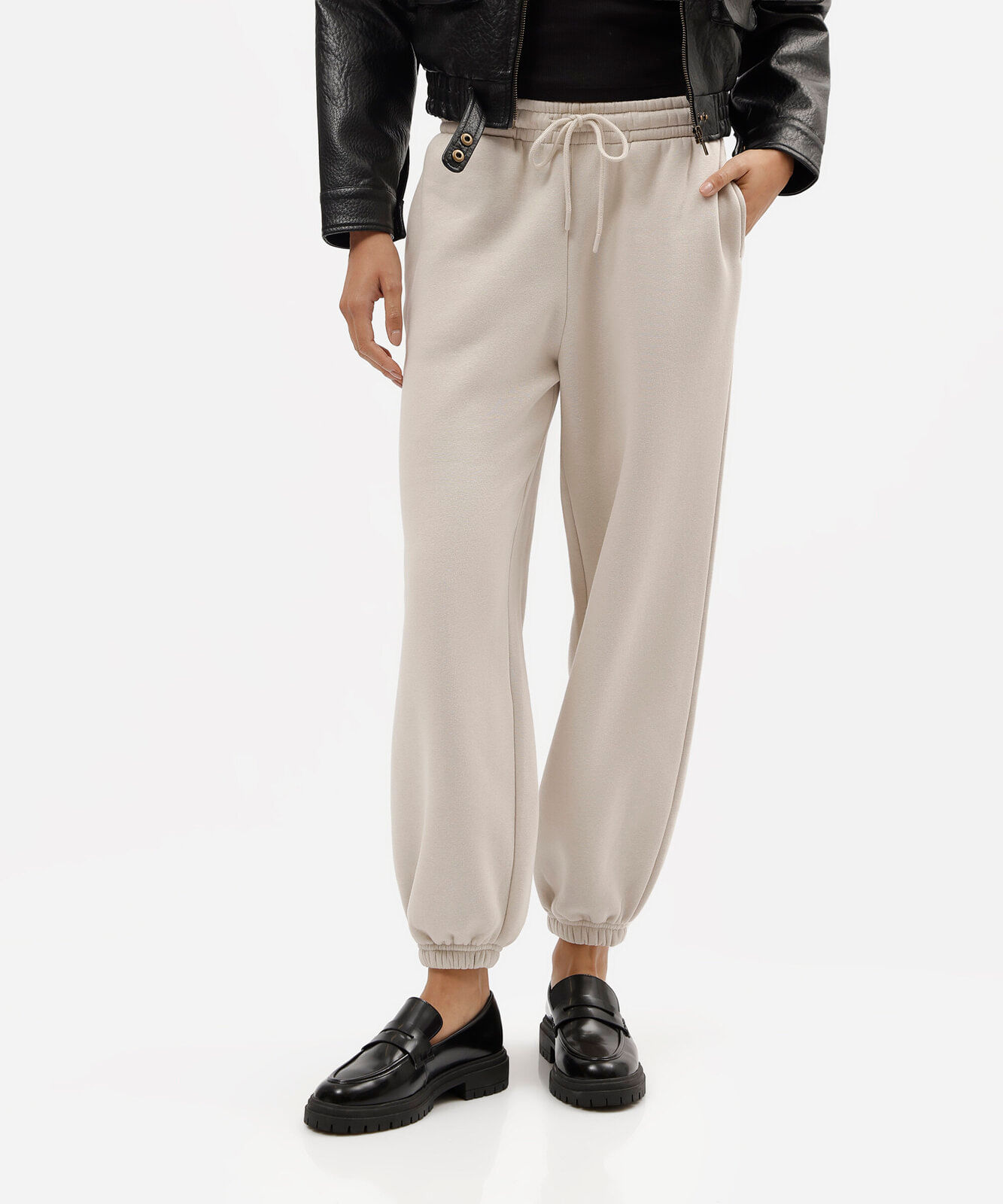 calça jogger balloon feminina de moletom cós elástico cinza
