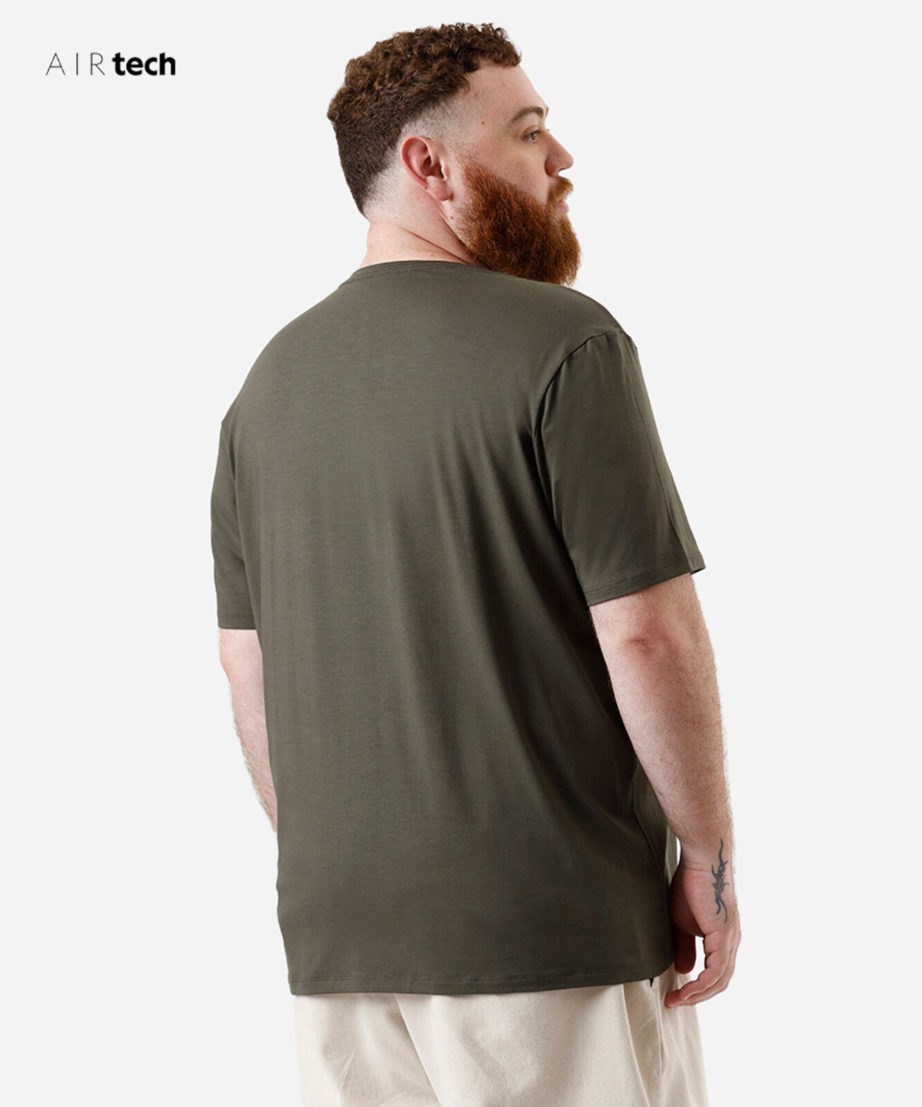 camiseta comfort masculina manga curta AIRtech plus size verde
