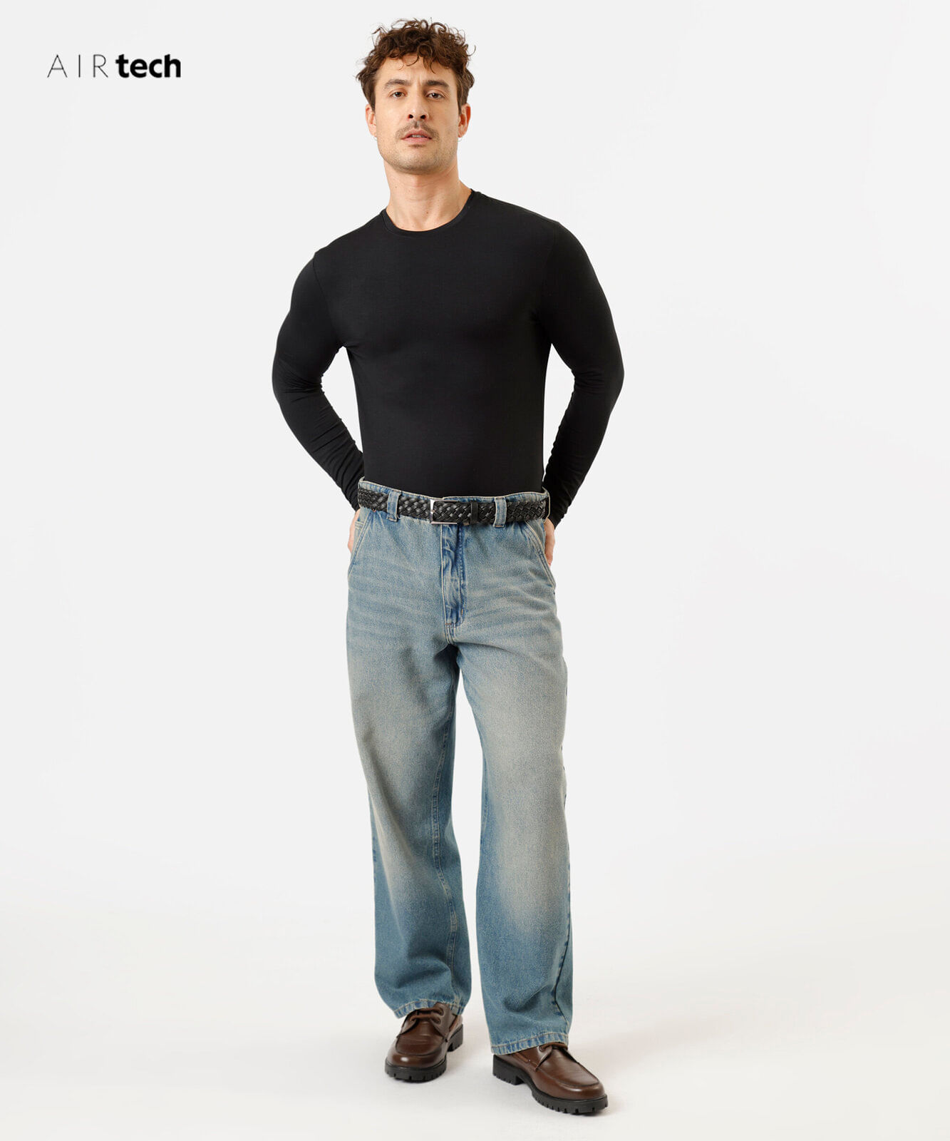 camiseta slim fit masculina manga longa AIRtech preta