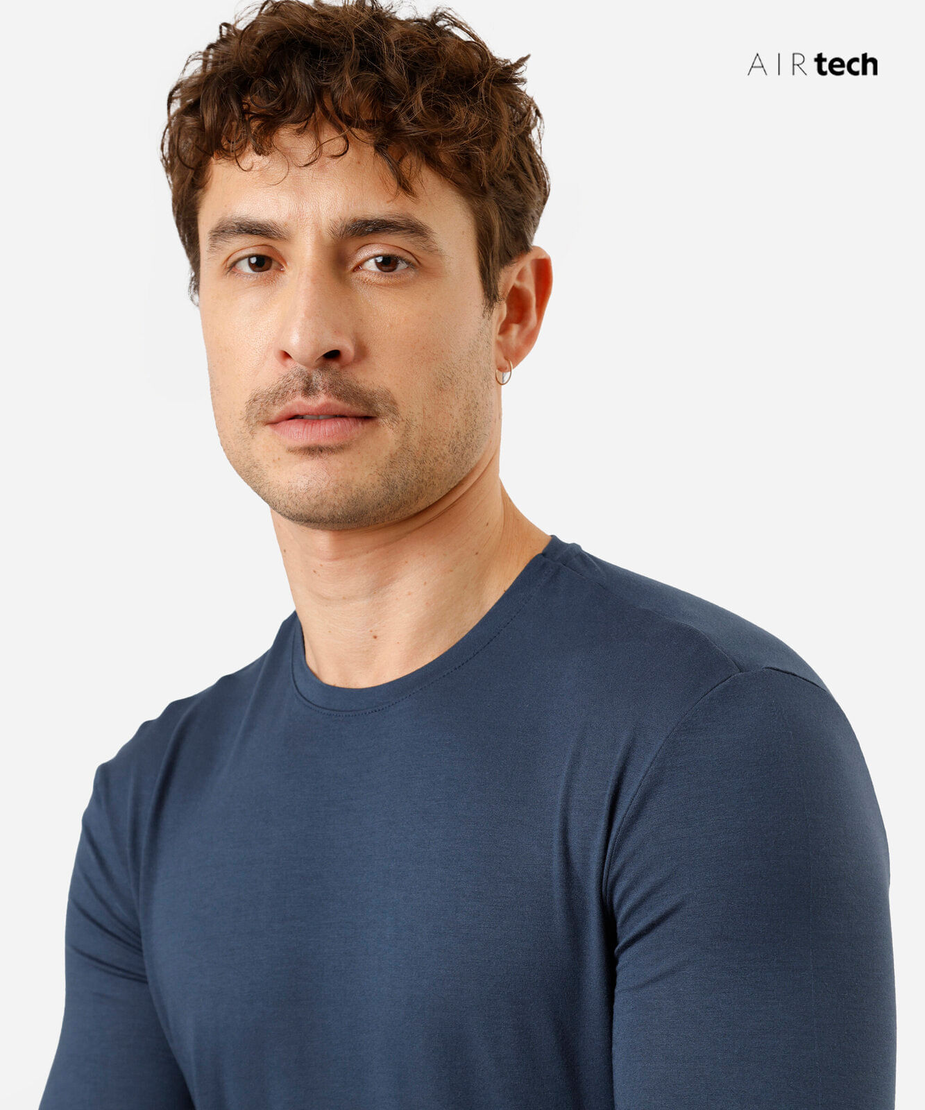 camiseta slim fit masculina manga longa AIRtech azul