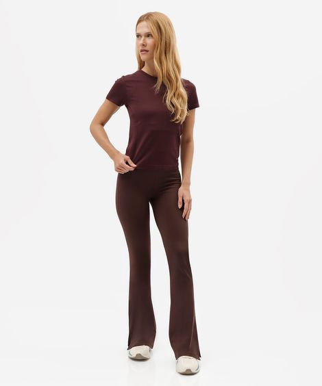 calça flare esportiva feminina de poliamida com fendas marrom