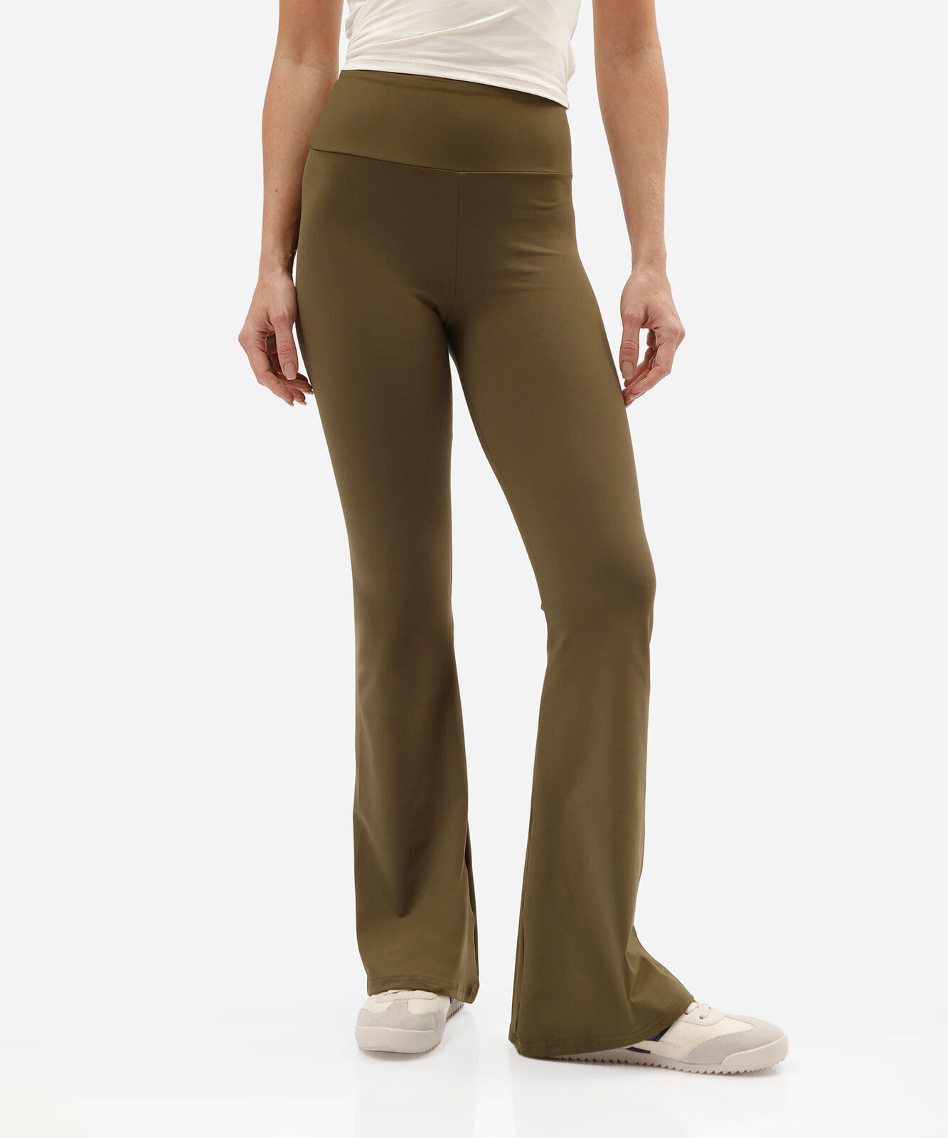 calça legging flare esportiva feminina de poliamida verde