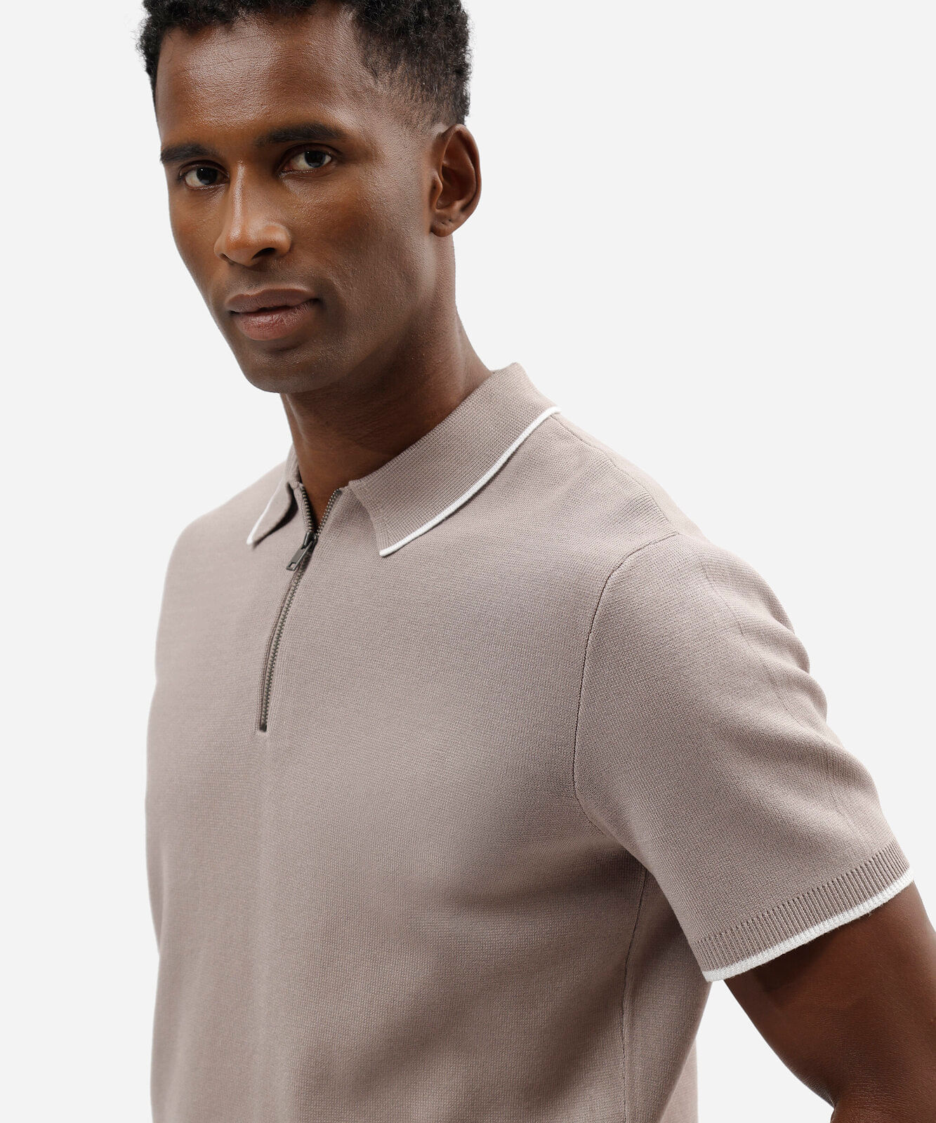 camisa polo masculina slim de tricô com zíper cinza