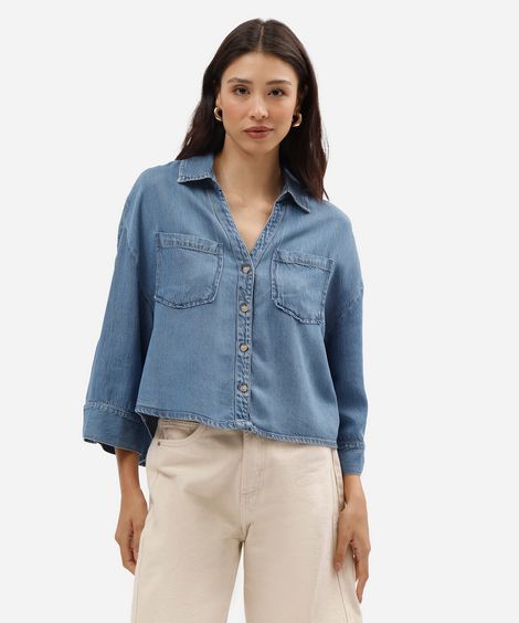 camisa feminina jeans com bolsos azul
