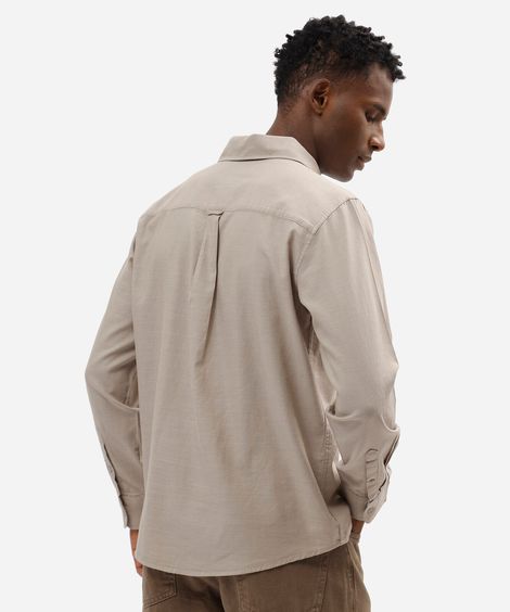 camisa comfort de algodão manga longa com bolso bege