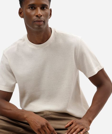 camiseta masculina manga curta texturizada bege