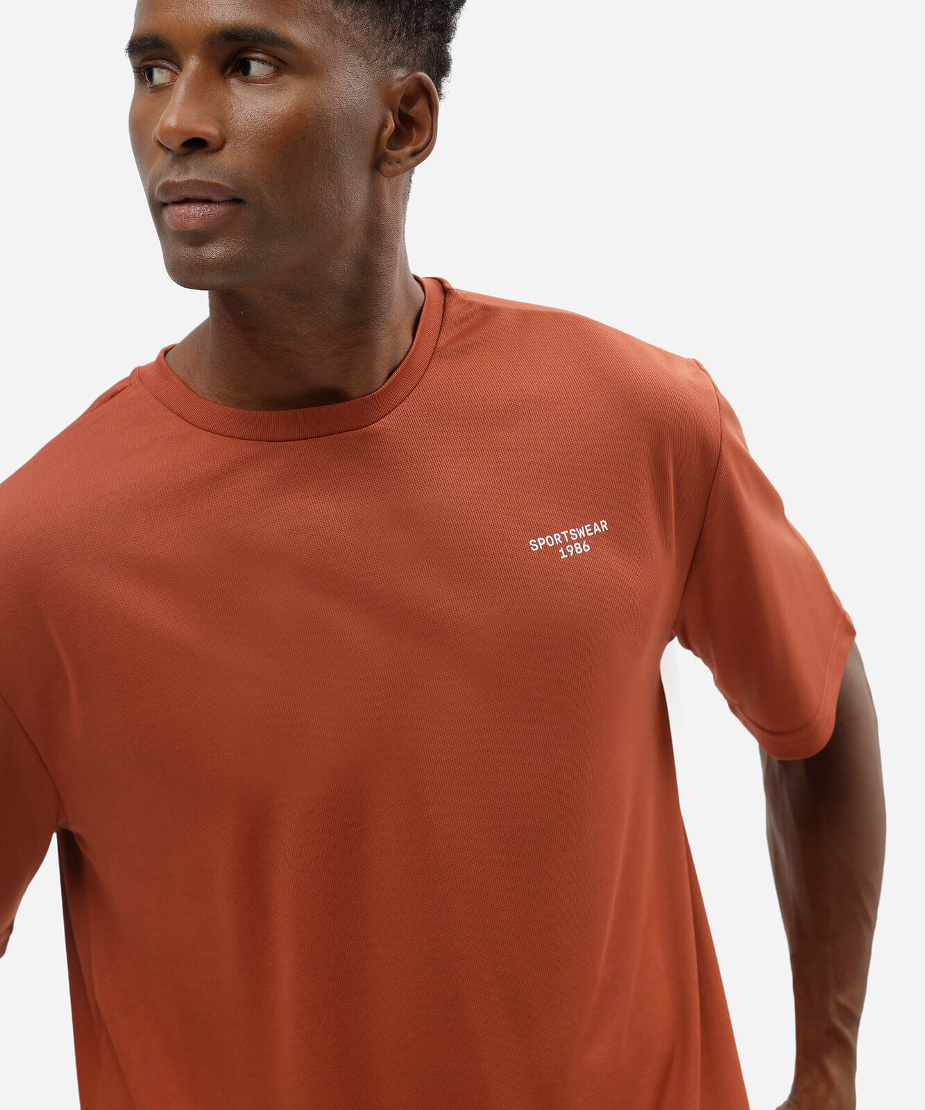 camiseta oversized masculina esportiva estampada laranja