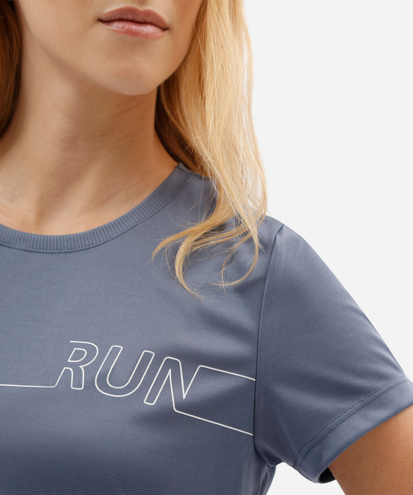 camiseta esportiva feminina manga curta estampada azul
