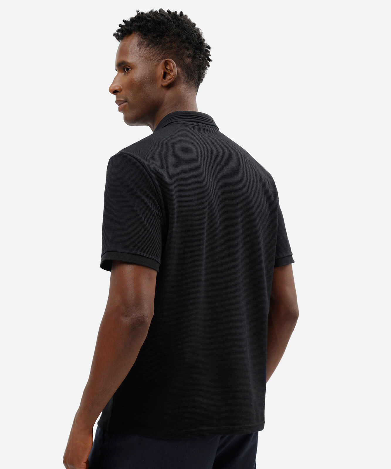 camisa polo comfort masculina em malha texturizada preta
