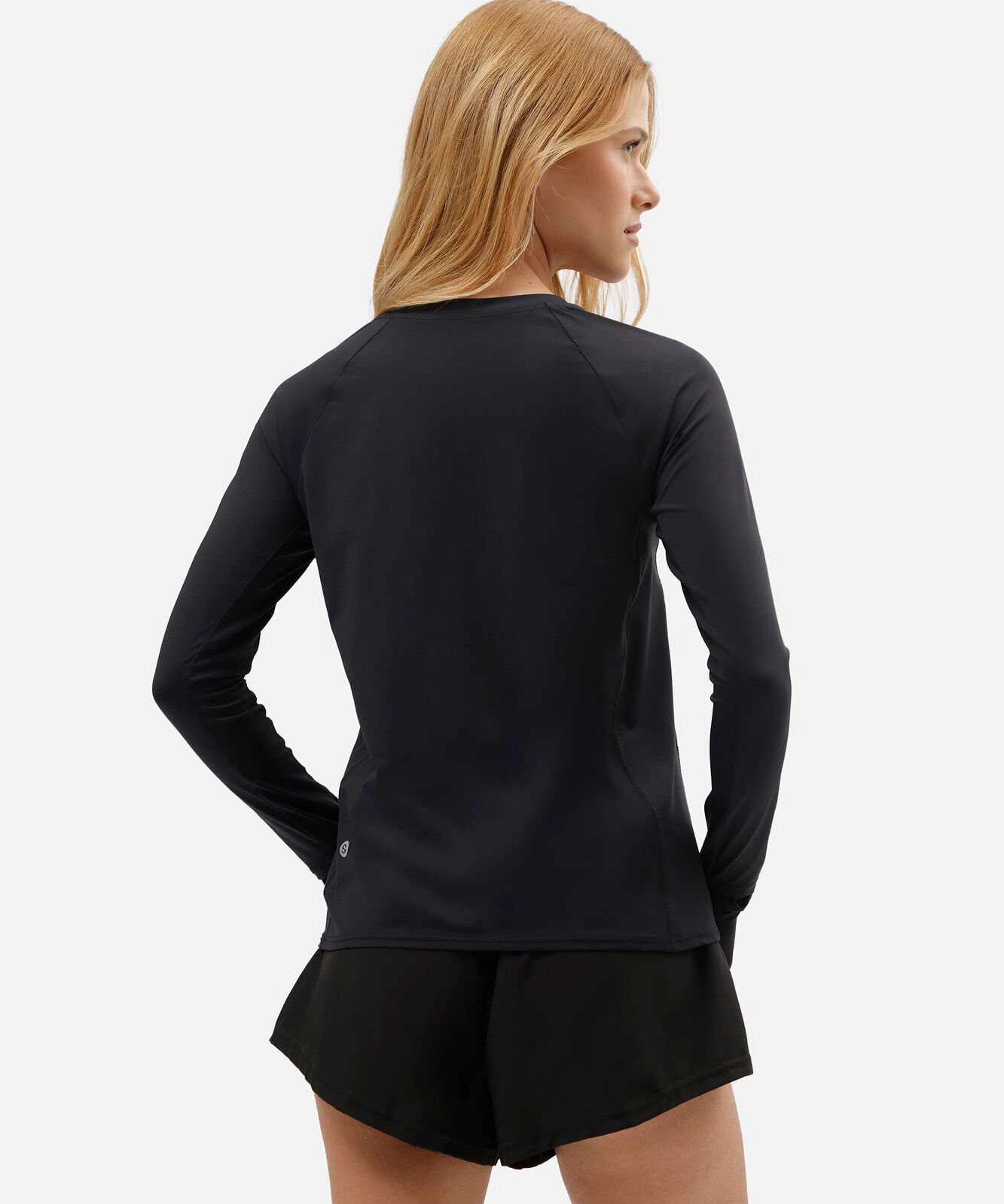 camiseta feminina de poliamida manga longa esportiva preta