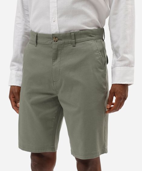 bermuda de alfaiataria masculina reta em sarja texturizada verde
