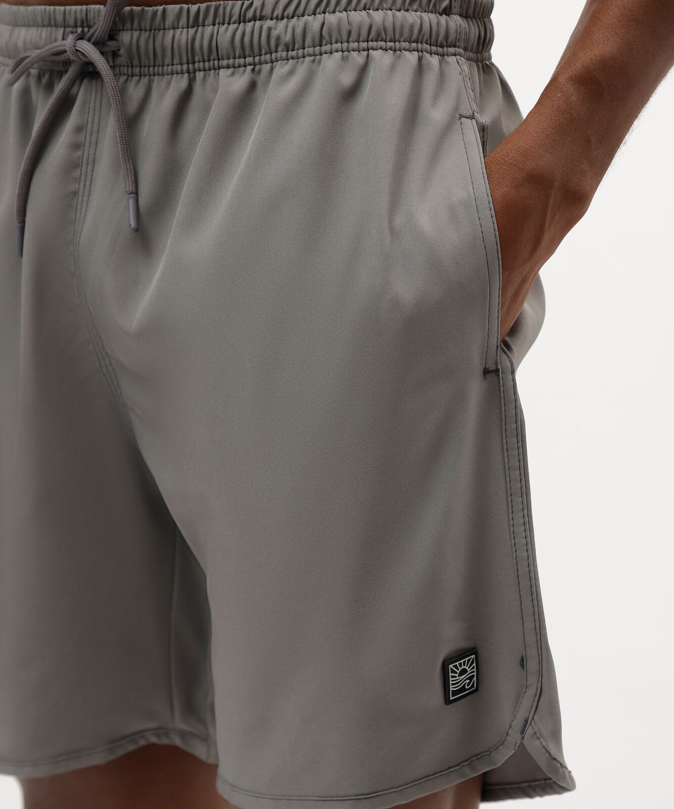 short masculino cós elástico bolso com zíper cinza