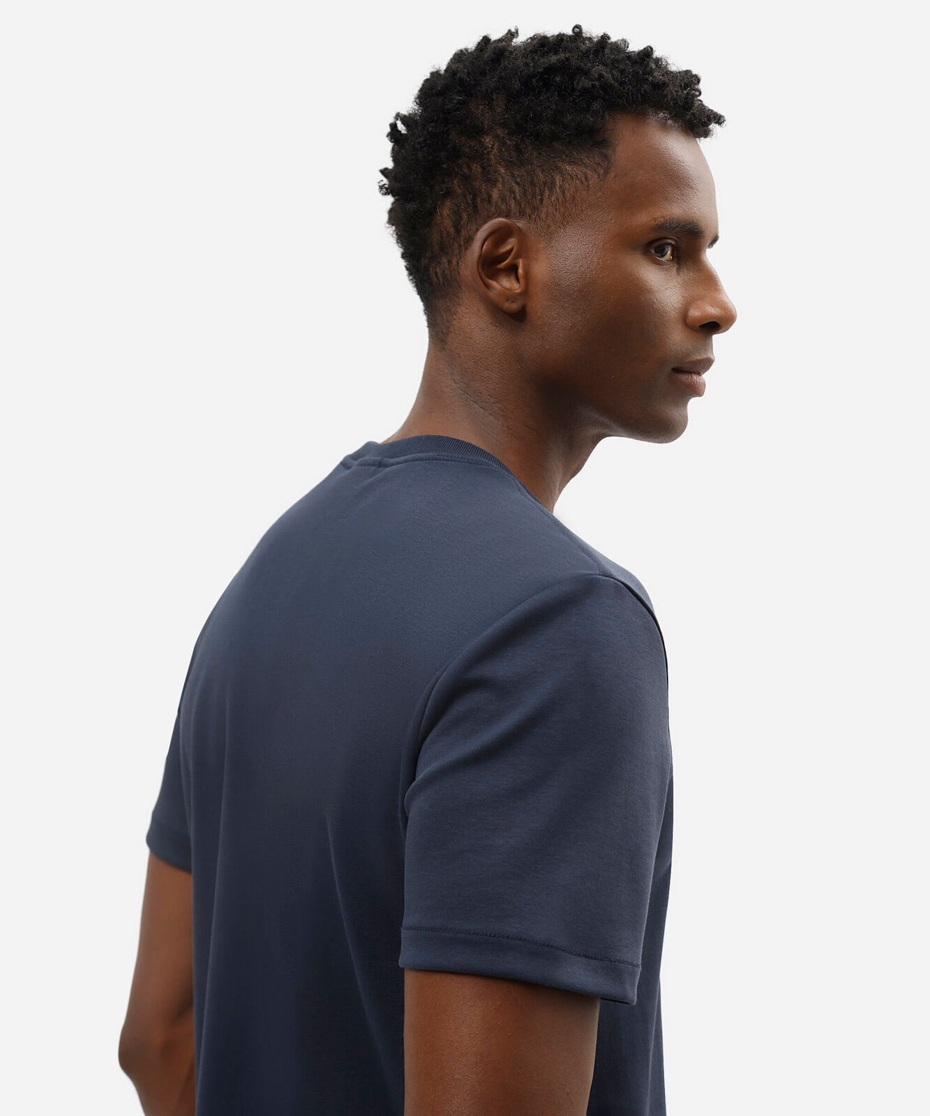 camiseta slim fit masculina de algodão peruano manga curta azul