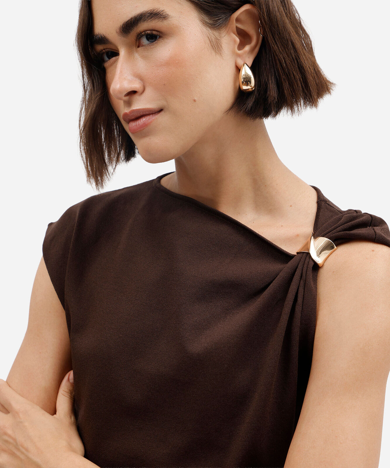 blusa feminina de tricot com fivela marrom