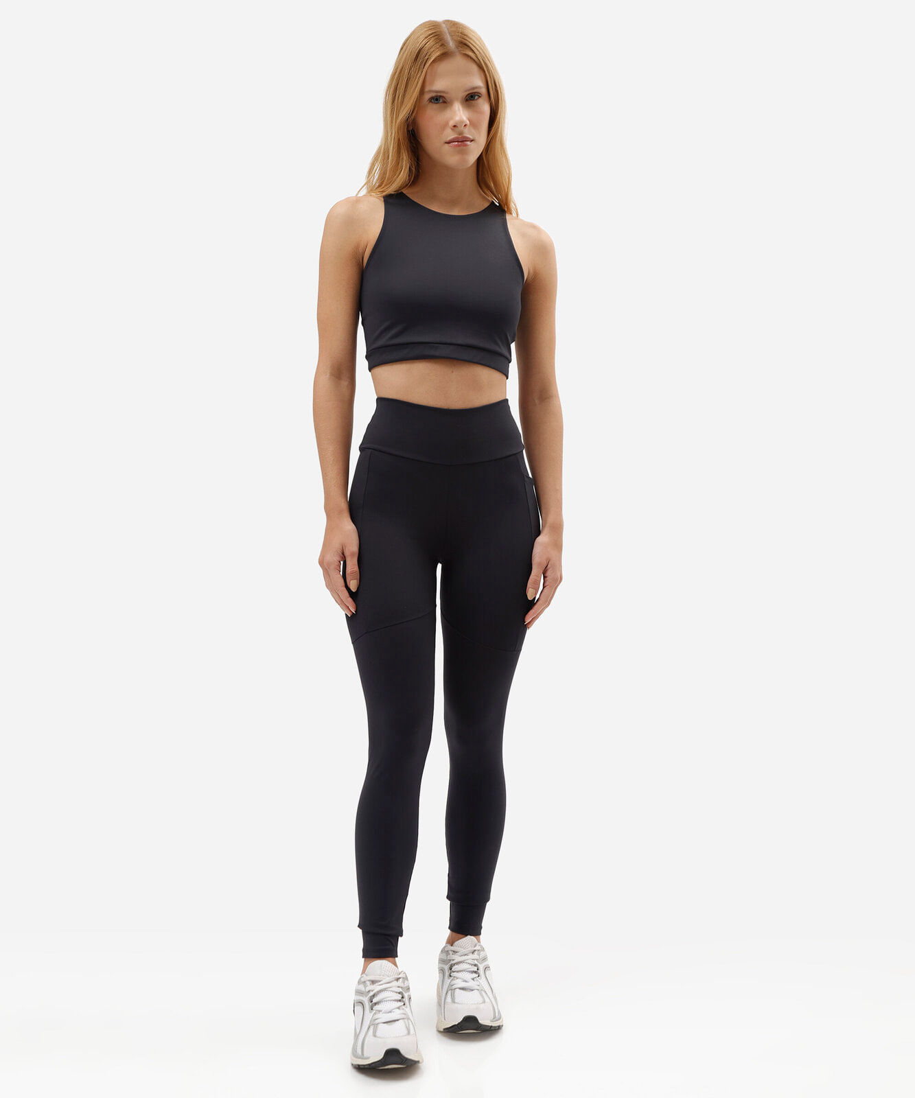 calça legging esportiva feminina de poliamida com bolso preta