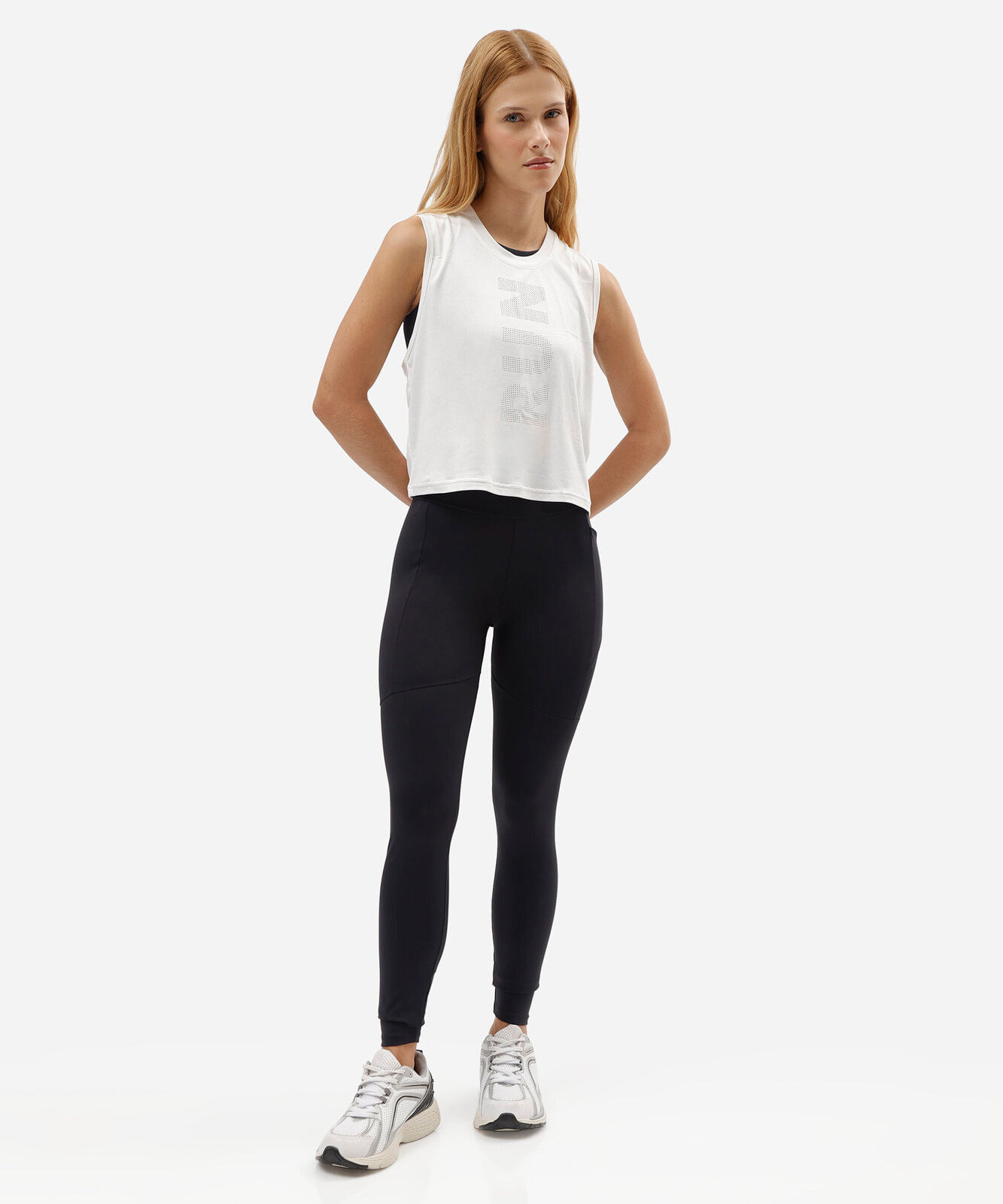regata cropped esportiva feminina estampada branca