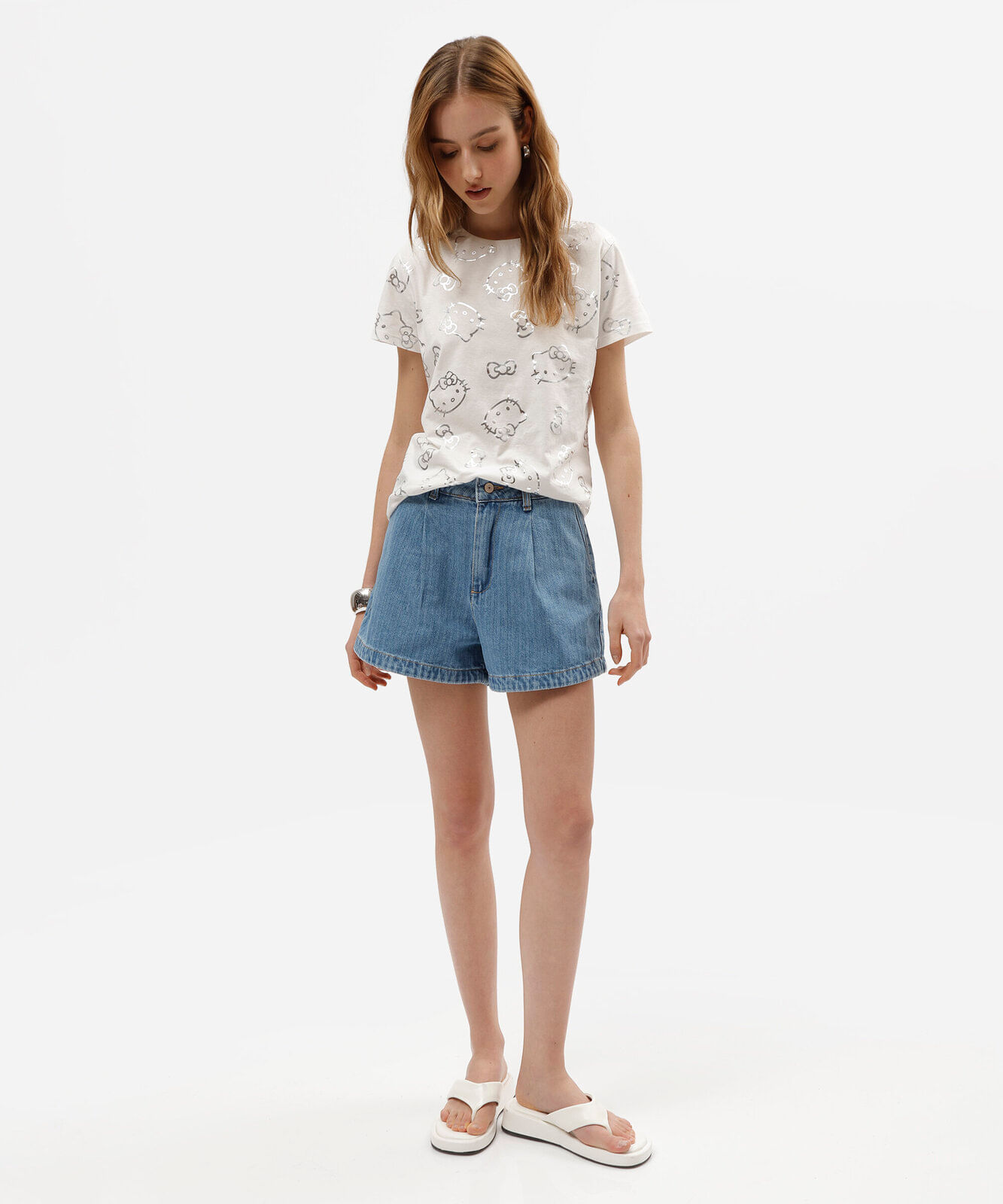 camiseta feminina de algodão manga curta hello kitty off white