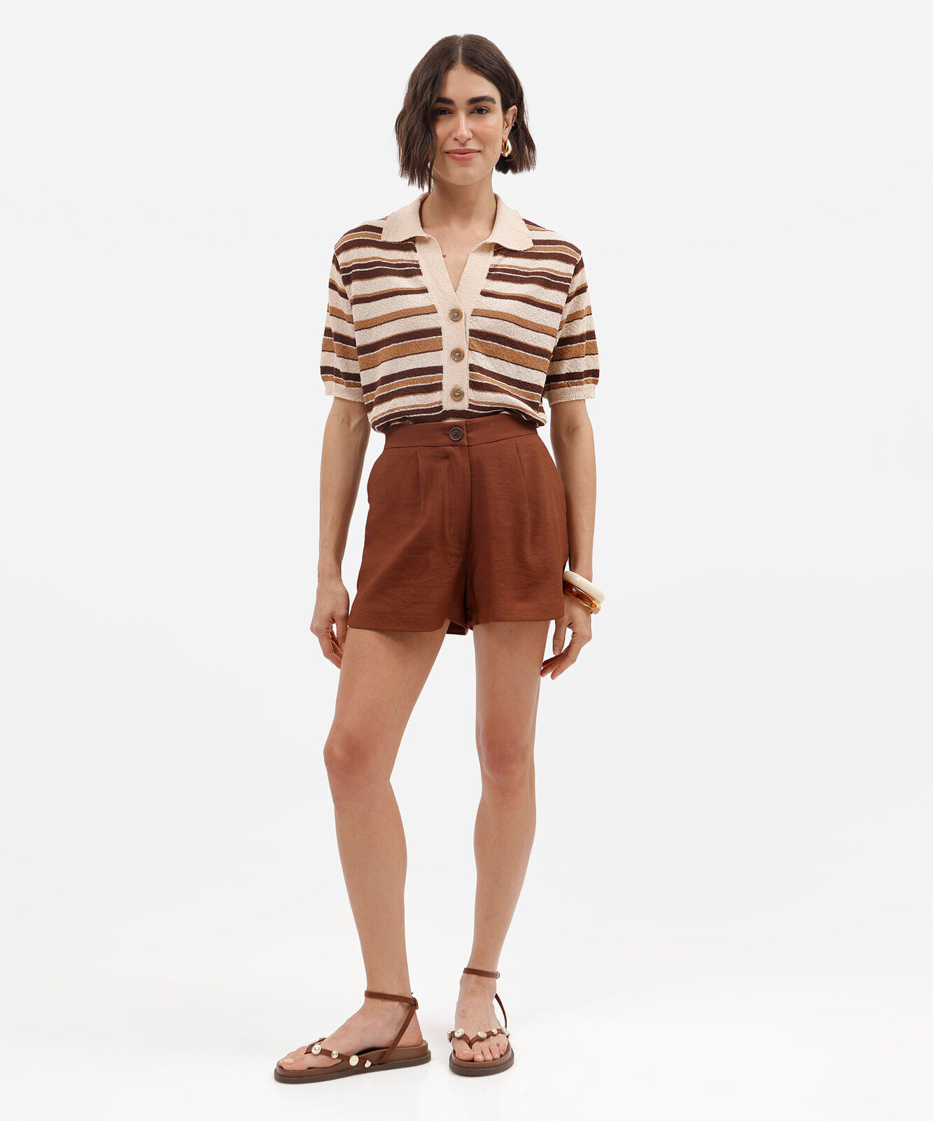short de alfaiataria feminino com viscose cós elástico marrom