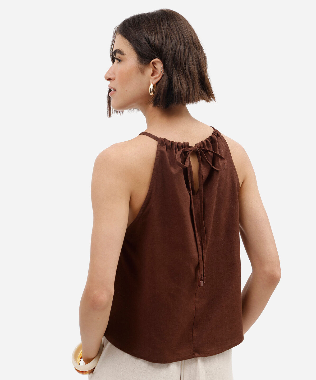 blusa feminina com linho halterneck marrom