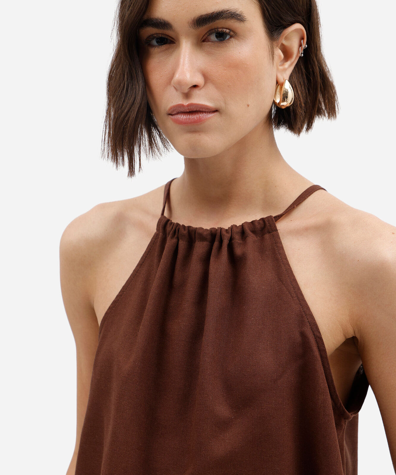 blusa feminina com linho halterneck marrom