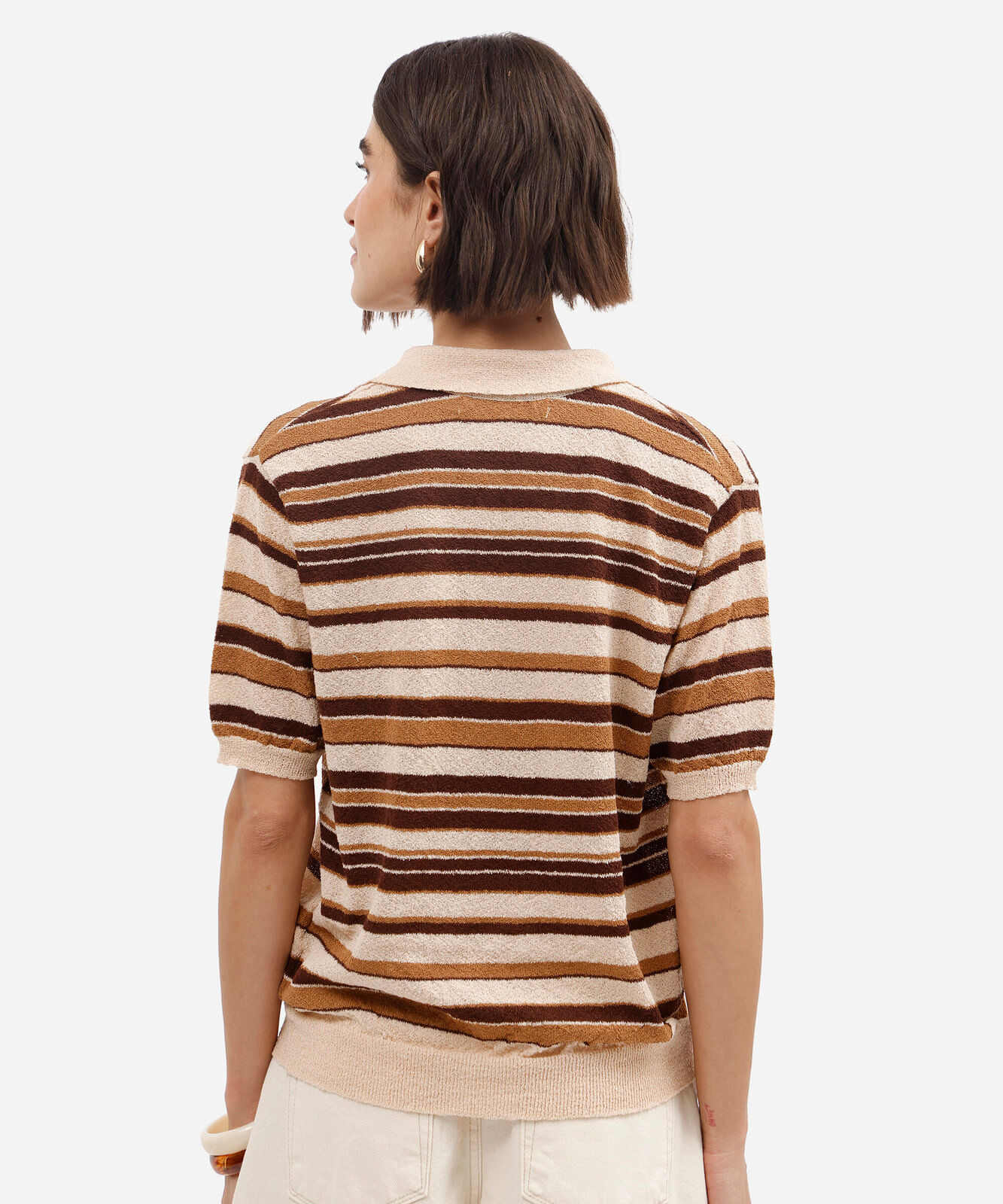 polo feminina de tricot manga curta listrada bege