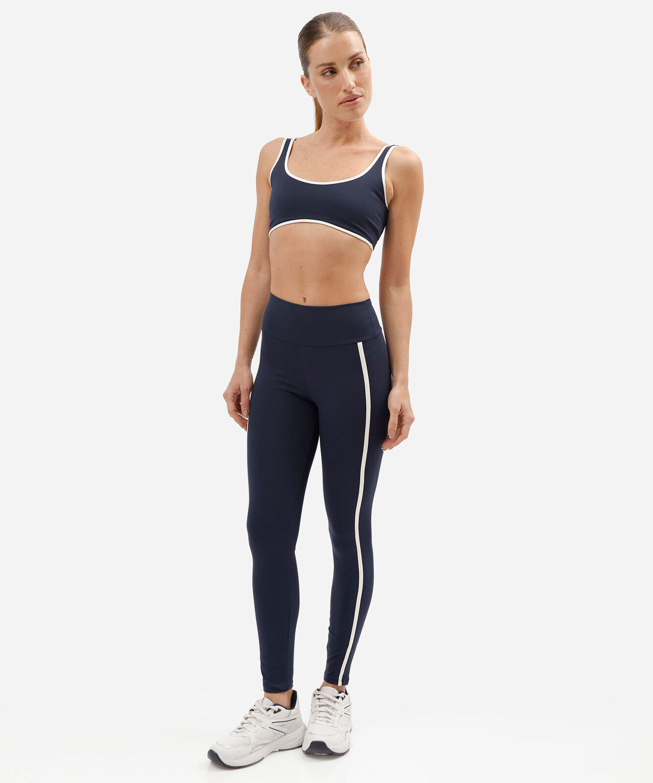 top esportivo feminino de poliamida com viés azul