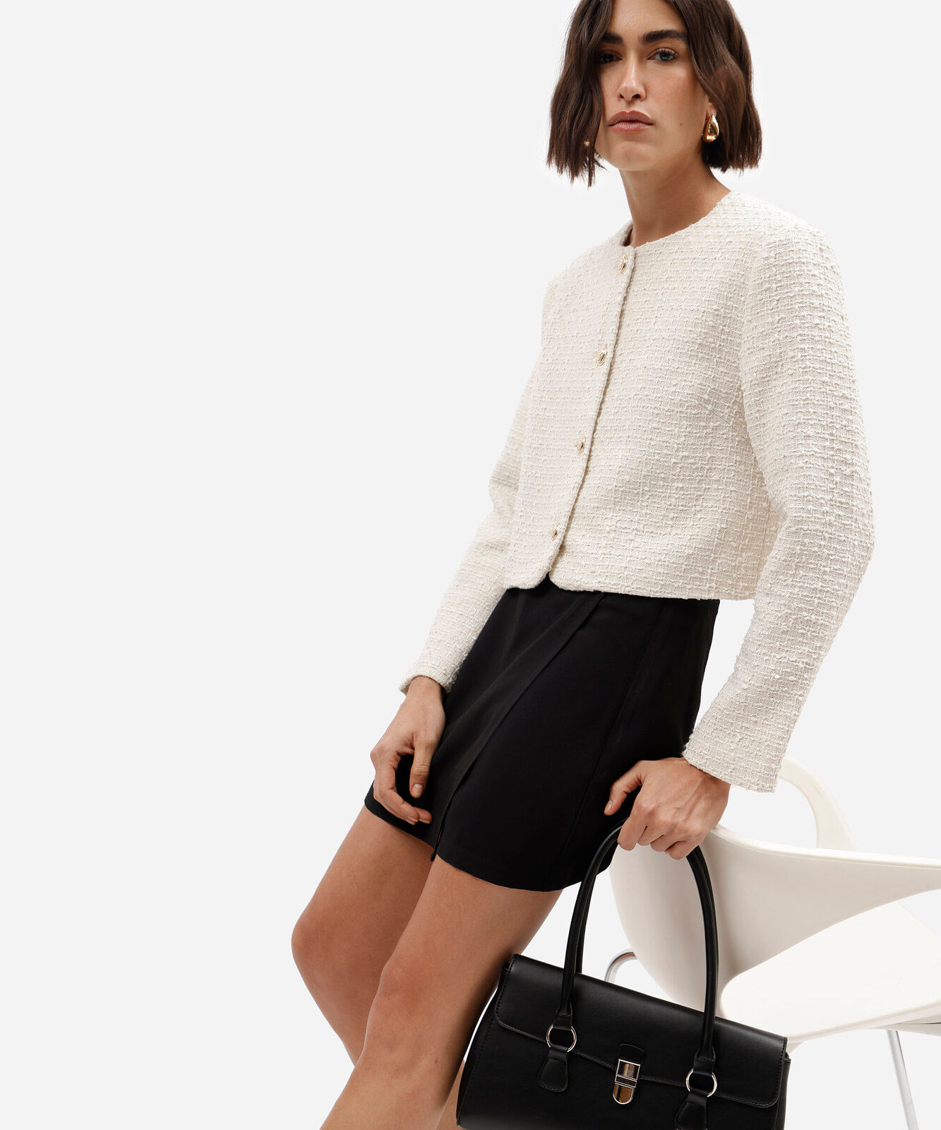 short saia de alfaiataria feminino com viscose preto